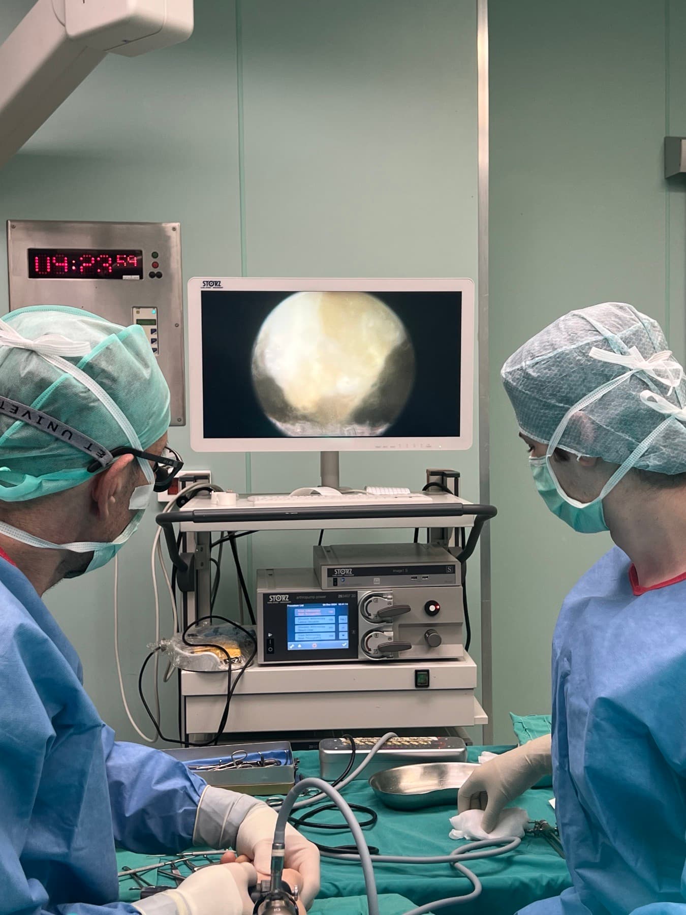 Endoscopic carpal tunnel release procedure — arthroscopic monitor view